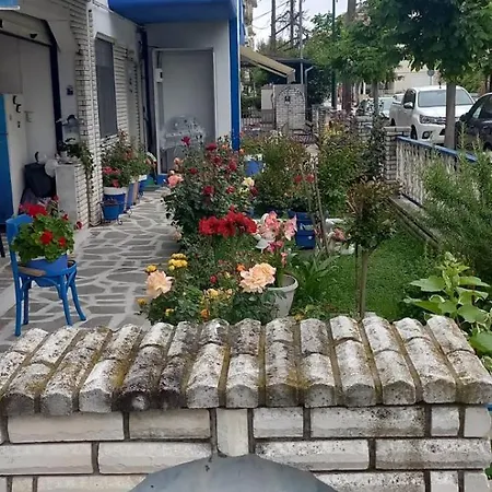 Fotini's מלון דירות 3*