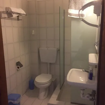 Fotini's 3* Olympiakí Aktí